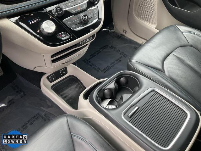 Photo of 2021 Bright White Clearcoat Chrysler Pacifica Hybrid