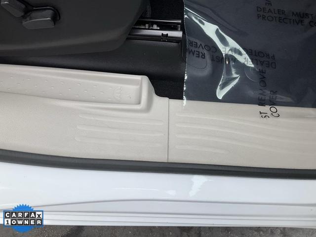 Photo of 2021 Bright White Clearcoat Chrysler Pacifica Hybrid