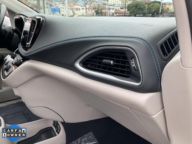Photo of 2021 Bright White Clearcoat Chrysler Pacifica Hybrid