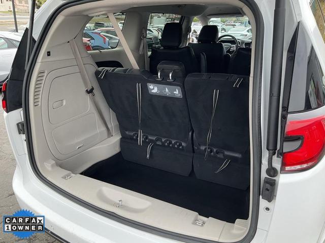 Photo of 2021 Bright White Clearcoat Chrysler Pacifica Hybrid