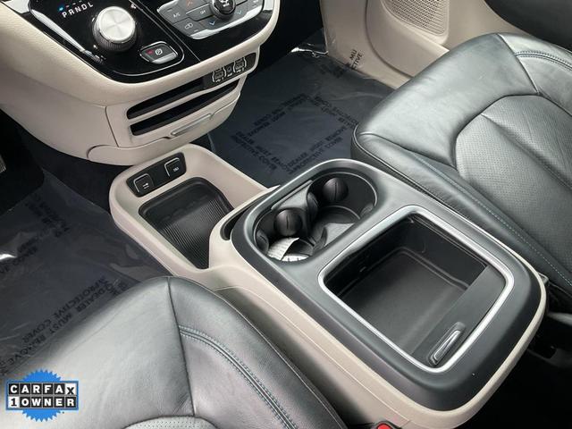 Photo of 2021 Bright White Clearcoat Chrysler Pacifica Hybrid
