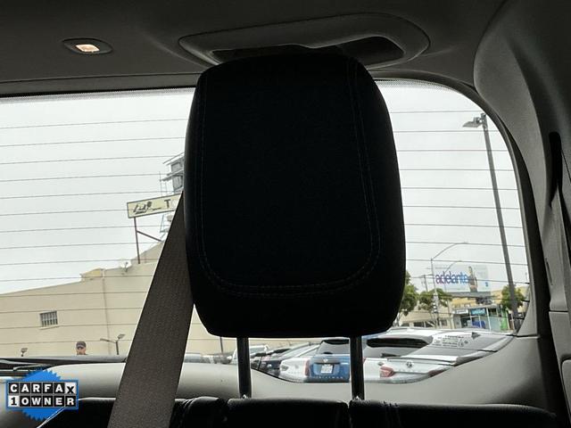 Photo of 2021 Bright White Clearcoat Chrysler Pacifica Hybrid