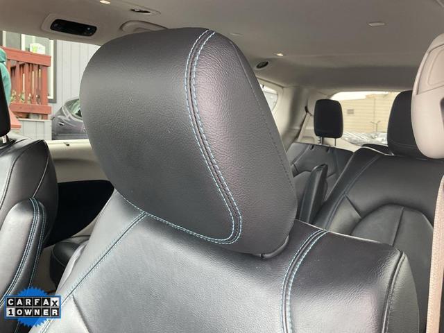 Photo of 2021 Bright White Clearcoat Chrysler Pacifica Hybrid