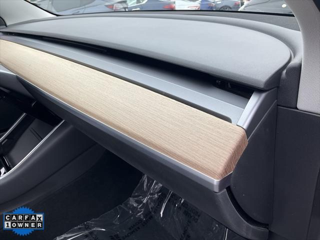 Photo of 2019 Red Multi-Coat Tesla Model 3