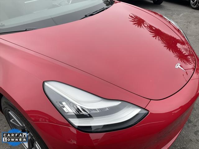 Photo of 2019 Red Multi-Coat Tesla Model 3