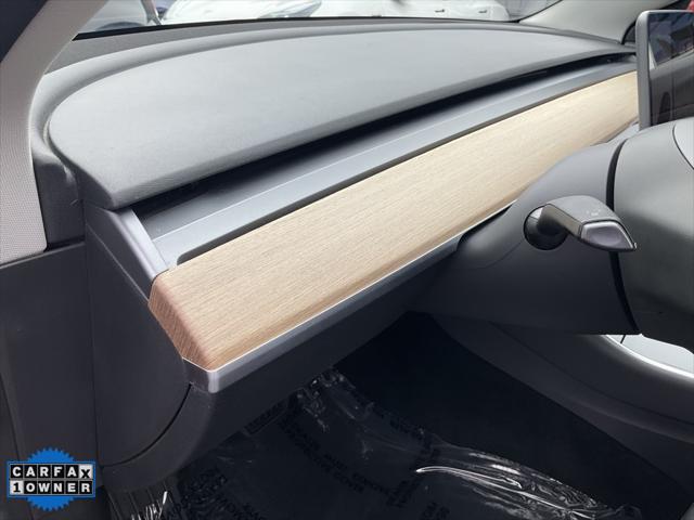 Photo of 2019 Red Multi-Coat Tesla Model 3