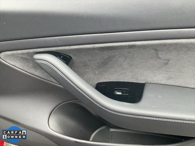 Photo of 2019 Red Multi-Coat Tesla Model 3