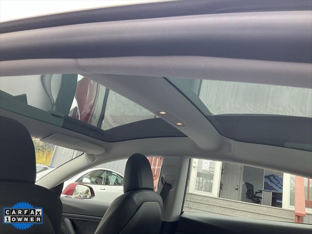 Photo of 2019 Red Multi-Coat Tesla Model 3