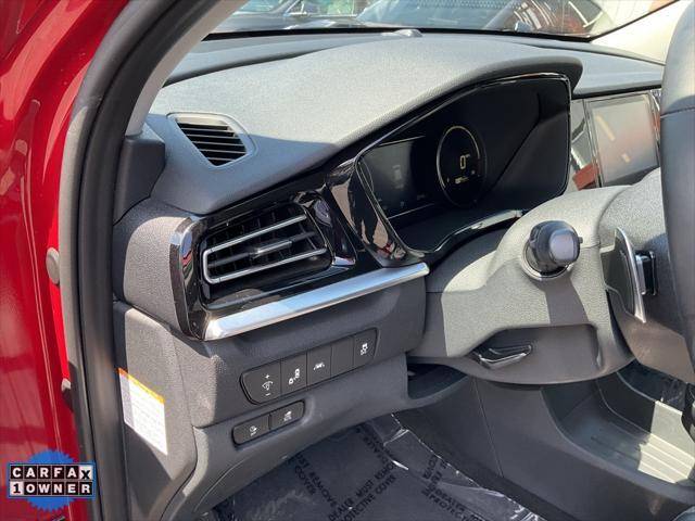Photo of 2022 Runway Red Kia Niro EV