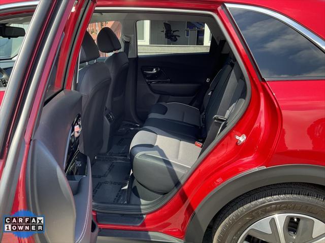 Photo of 2022 Runway Red Kia Niro EV