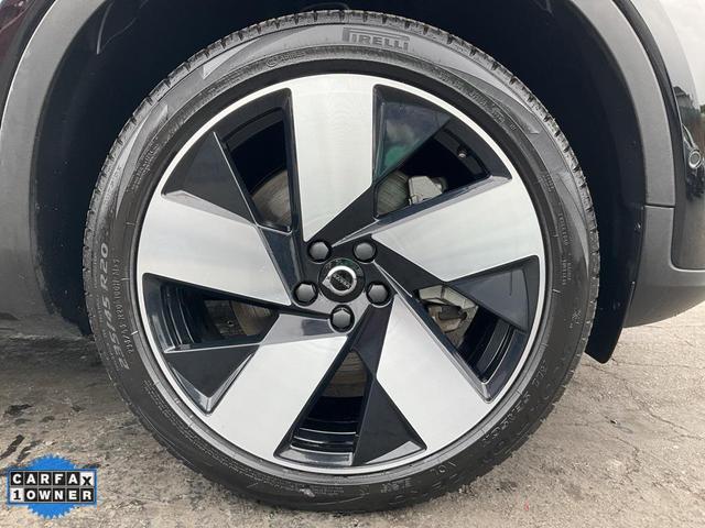 Photo of 2023 Onyx Black Metallic Volvo C40 Recharge Pure Electric