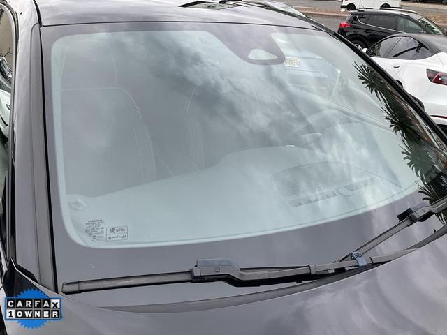 Photo of 2023 Onyx Black Metallic Volvo C40 Recharge Pure Electric