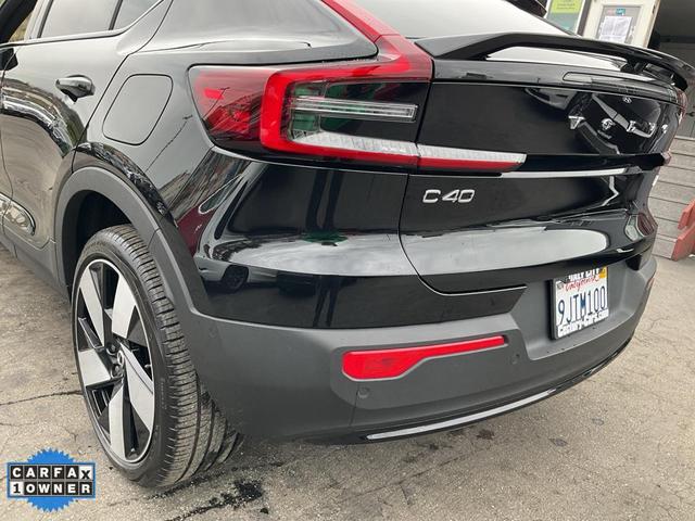 Photo of 2023 Onyx Black Metallic Volvo C40 Recharge Pure Electric