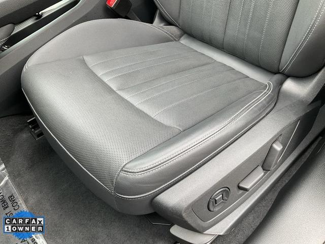 Photo of 2021 Navarra Blue Metallic Audi e-tron