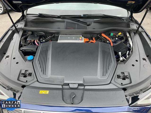 Photo of 2021 Navarra Blue Metallic Audi e-tron