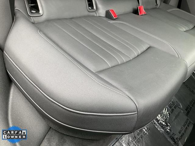 Photo of 2021 Navarra Blue Metallic Audi e-tron