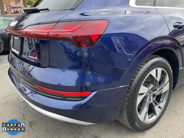 Photo of 2021 Navarra Blue Metallic Audi e-tron