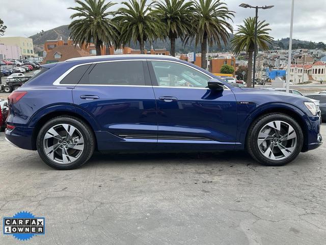 Photo of 2021 Navarra Blue Metallic Audi e-tron