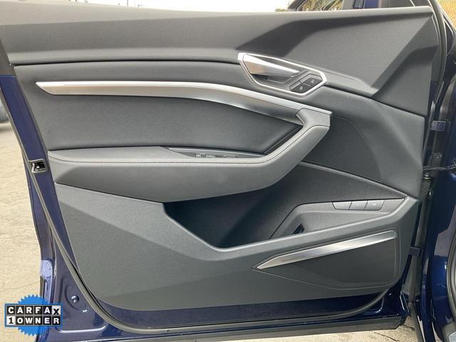 Photo of 2021 Navarra Blue Metallic Audi e-tron