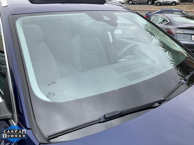 Photo of 2021 Navarra Blue Metallic Audi e-tron