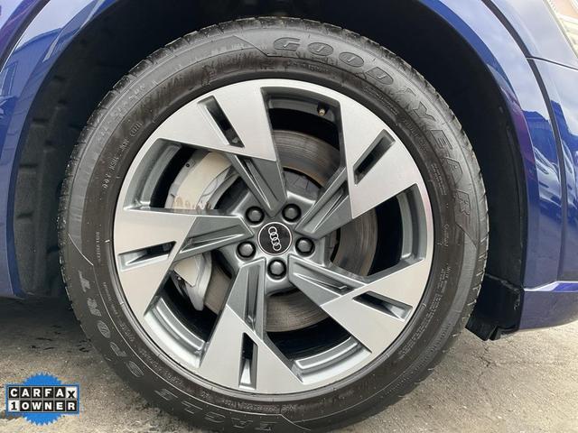 Photo of 2021 Navarra Blue Metallic Audi e-tron