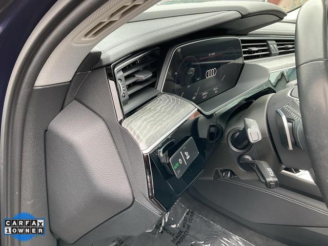Photo of 2021 Navarra Blue Metallic Audi e-tron