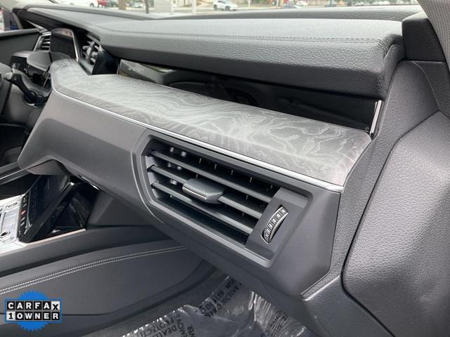 Photo of 2021 Navarra Blue Metallic Audi e-tron