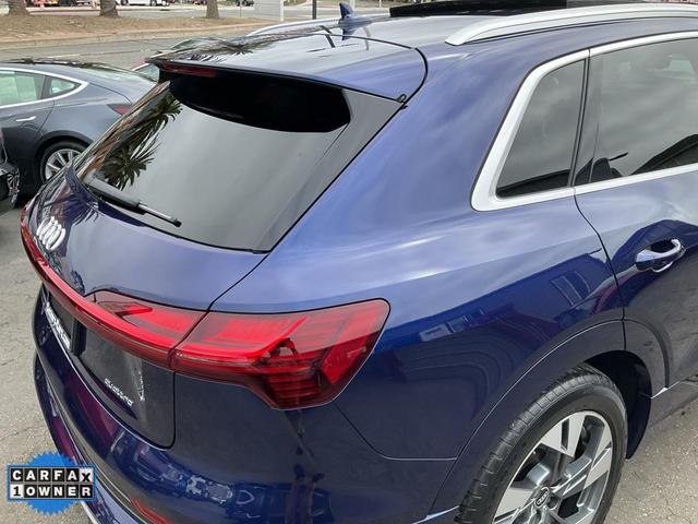 Photo of 2021 Navarra Blue Metallic Audi e-tron