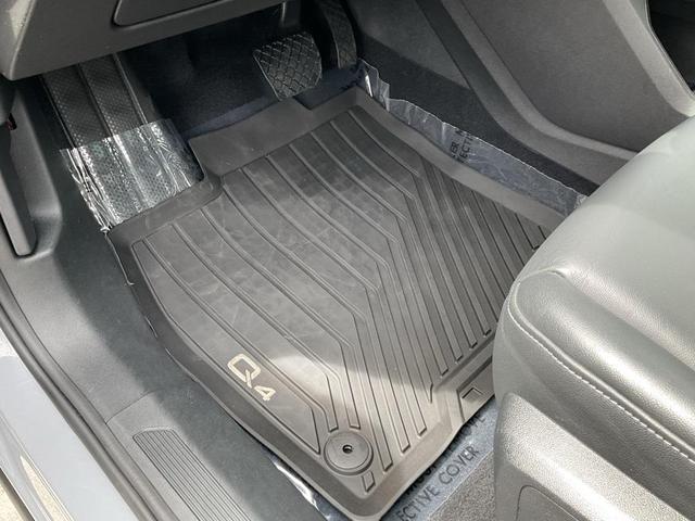 Photo of 2023 Pebble Gray Audi Q4 e-tron