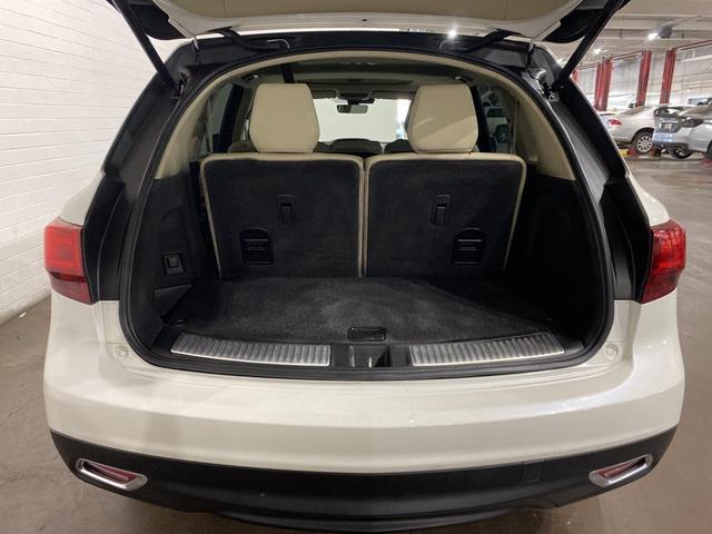 Photo of 2016 Diamond White Pearl Acura MDX