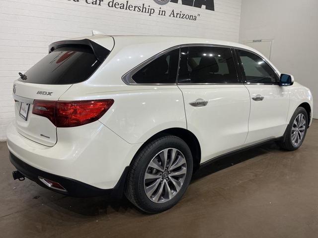 Photo of 2016 Diamond White Pearl Acura MDX