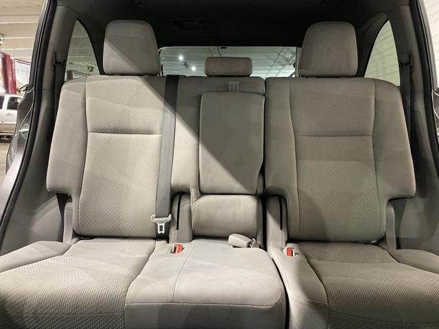 Photo of 2017 Predawn Gray Mica Toyota Highlander