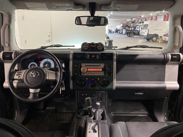 Photo of 2010 Army Green Toyota FJ Cruiser