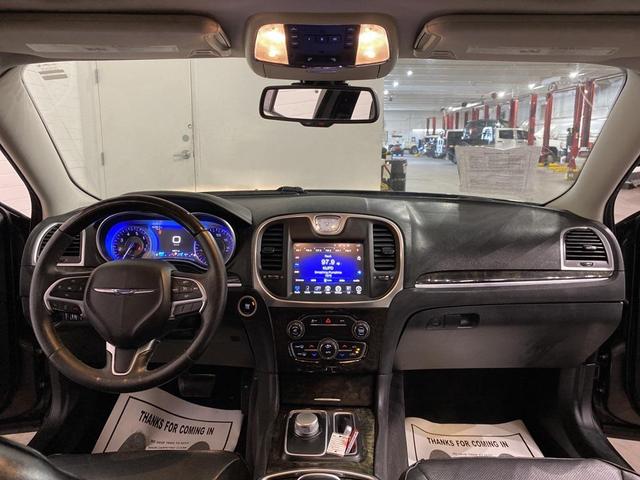 Photo of 2016 Granite Crystal Metallic Clearcoat Chrysler 300