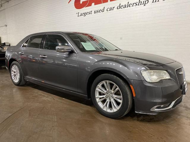 Photo of 2016 Granite Crystal Metallic Clearcoat Chrysler 300