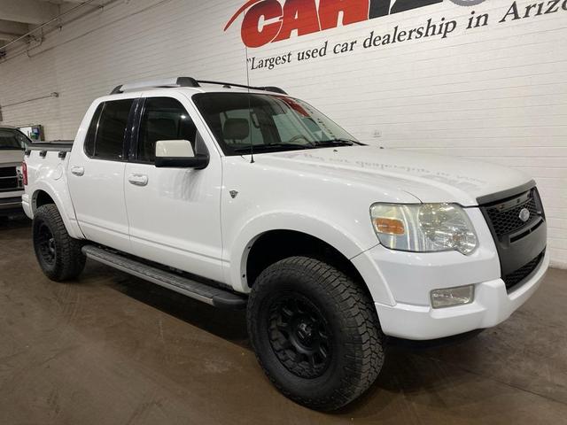 Photo of 2007 Oxford White Clearcoat Ford Explorer Sport Trac