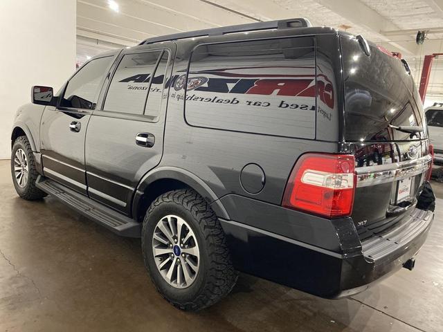 Photo of 2016 Shadow Black Ford Expedition
