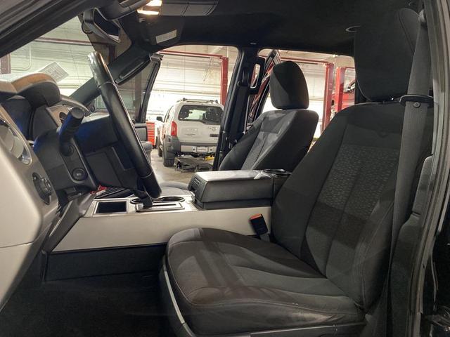 Photo of 2016 Shadow Black Ford Expedition
