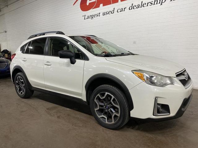 Photo of 2017 Crystal White Pearl Subaru Crosstrek