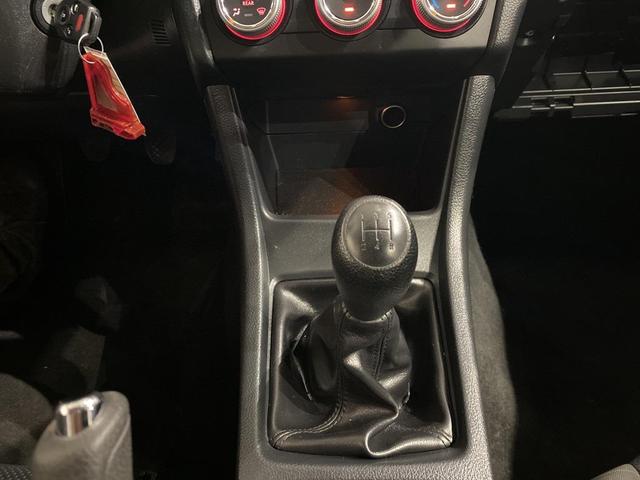 Photo of 2017 Crystal White Pearl Subaru Crosstrek