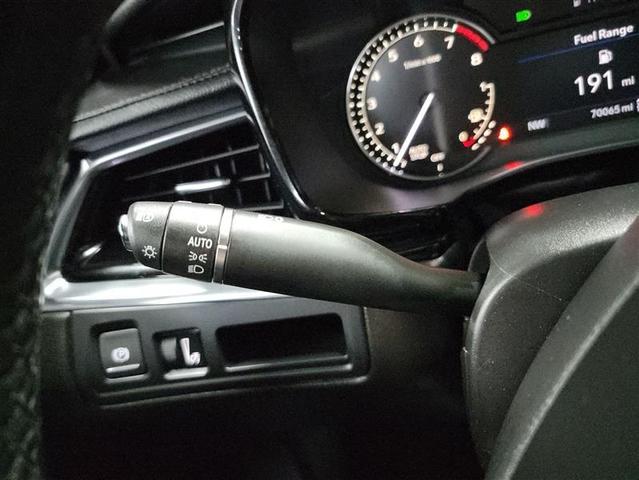 Photo of 2023 Black Cadillac XT6