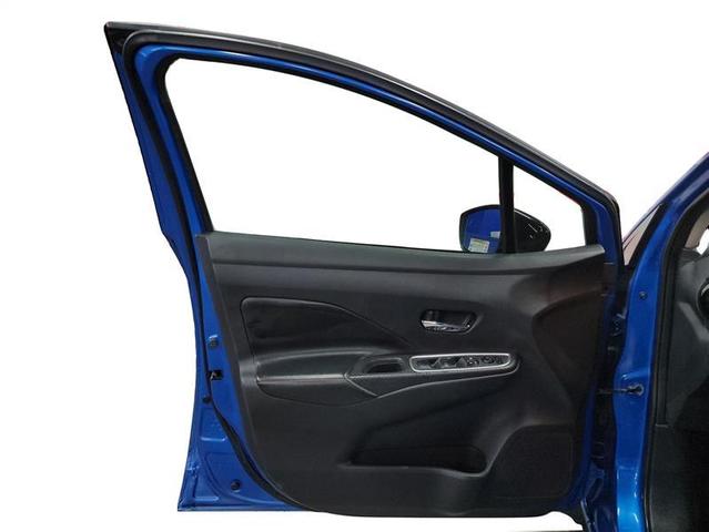 Photo of 2020 Electric Blue Metallic Nissan Versa
