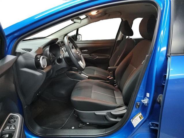 Photo of 2020 Electric Blue Metallic Nissan Versa