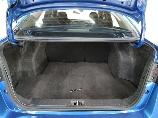 Photo of 2020 Electric Blue Metallic Nissan Versa