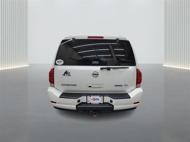 Photo of 2015 Pearl White Nissan Armada