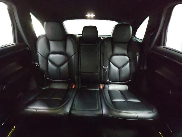 Photo of 2017 Purple Porsche Cayenne