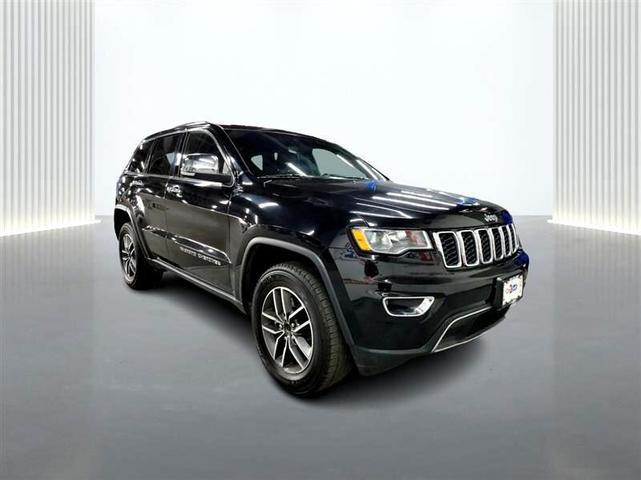 Photo of 2022 Black Jeep Grand Cherokee WK