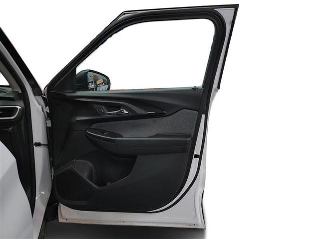 Photo of 2023 White Chevrolet Trailblazer
