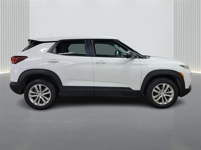 Photo of 2023 White Chevrolet Trailblazer