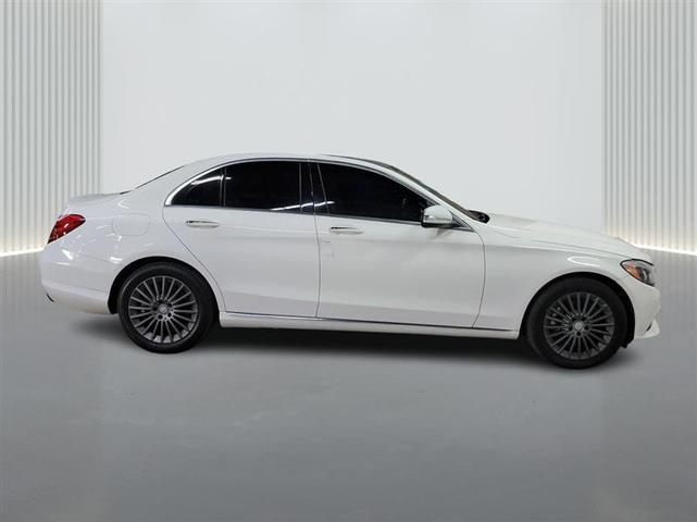 Photo of 2016 White Mercedes-Benz C-Class
